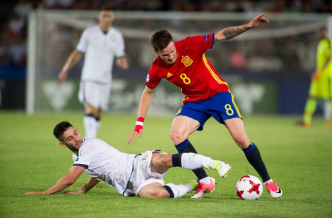 Hàng phòng ngự kỉ luật U21 Italia bất lực trước Saul Niguez