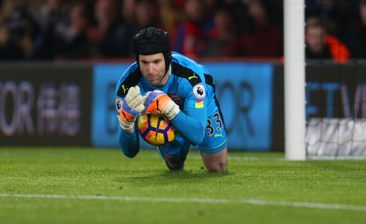 Ảnh bài viết Những pha cứu thua xuất thần của Petr Cech mùa 2016/17
