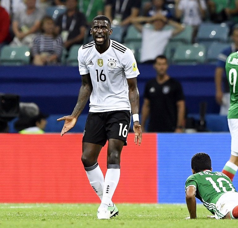 Ảnh bài viết NÓNG: Chelsea thương thảo mua trung vệ thép Serie A