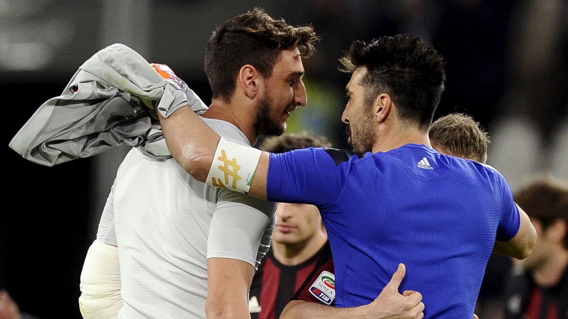 Ảnh bài viết Giữa "tâm bão", Buffon bắn thông điệp đến Donnarumma