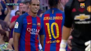 Ảnh bài viết Màn trình diễn của Rivaldo vs huyền thoại Man Utd