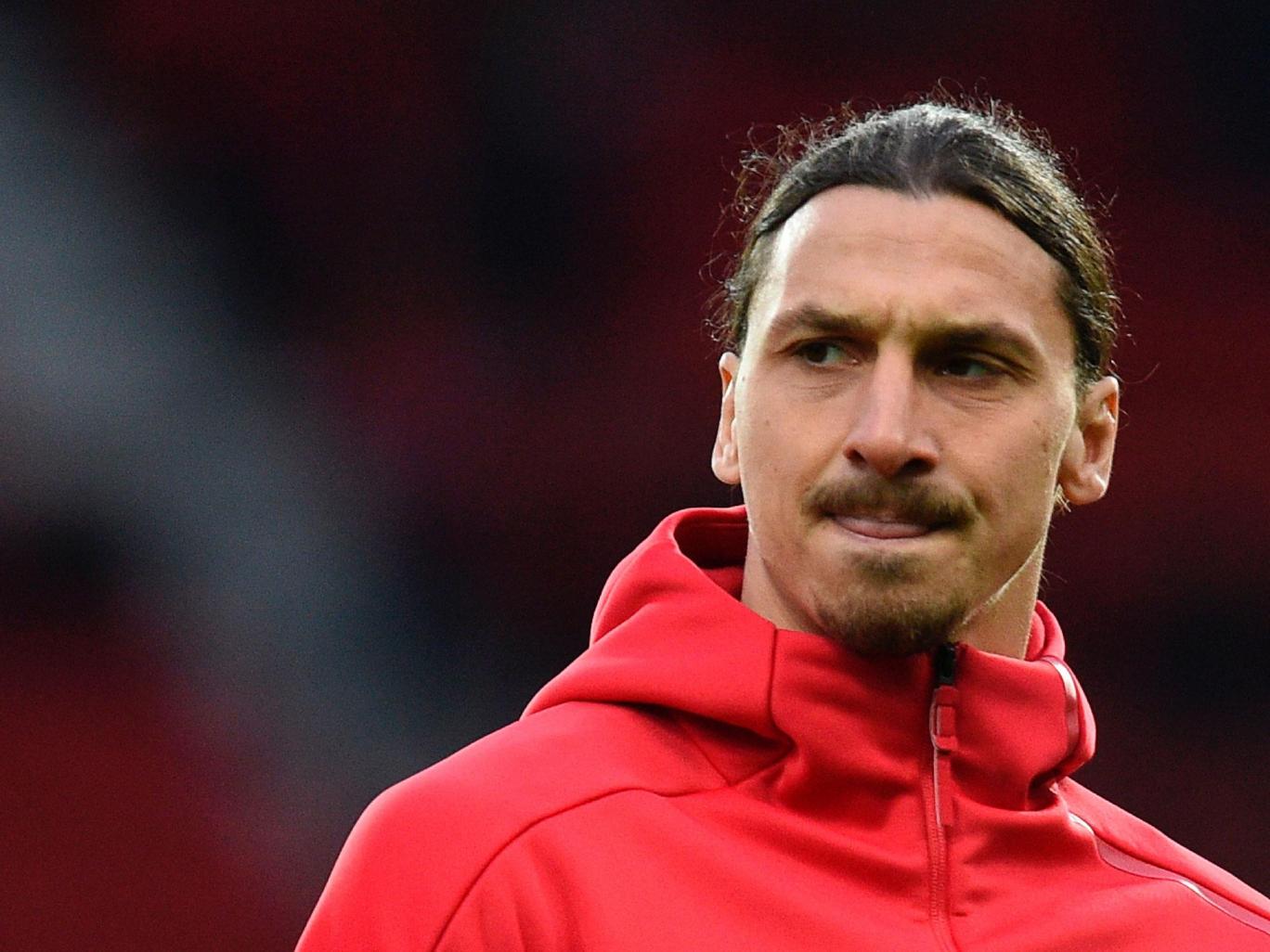 Ngày đầu hết hợp đồng, Ibrahimovic gửi thông điệp về M.U