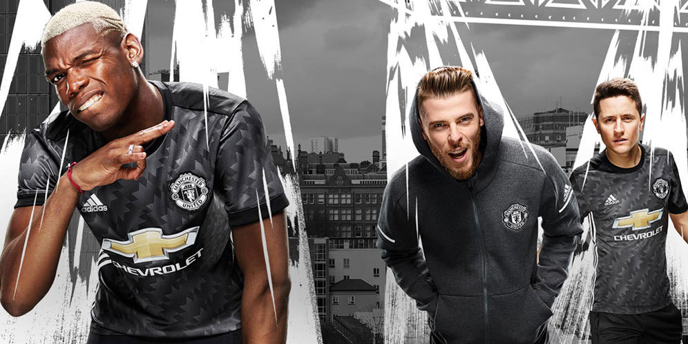 10 mẫu áo sân khách đẹp nhất của Man Utd trong lịch sử giải Ngoại hạng