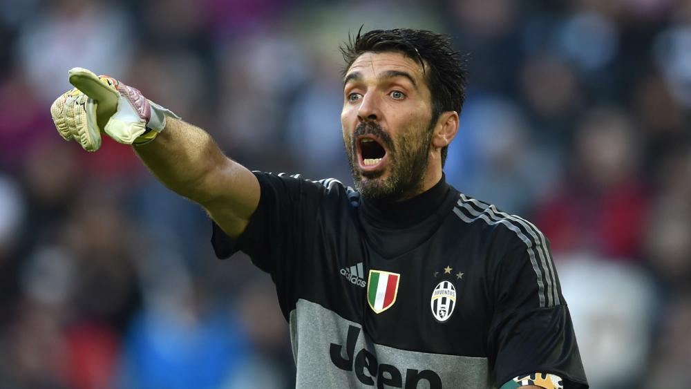 Top 10 cầu thủ Serie A hết hạn hợp đồng 1 năm tới: Ba thủ môn xuất sắc