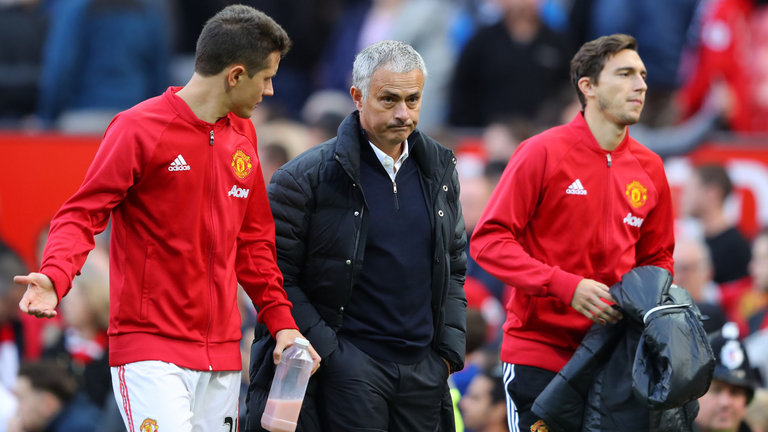 Ảnh bài viết Jose Mourinho & 'Thói quen' khiến Man Utd lụn bại ở Premier League