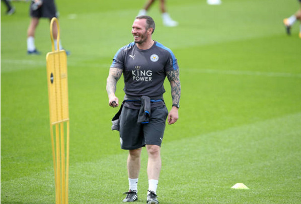 Ảnh bài viết  Buổi tập đầu tiên của Leicester, ấn tượng trợ lý 'xăm trổ'