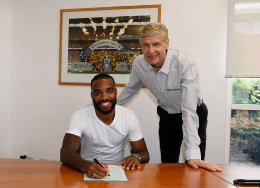 Ảnh bài viết Lacazette và những khoảnh khắc mà fan Arsenal chờ đợi suốt tháng qua