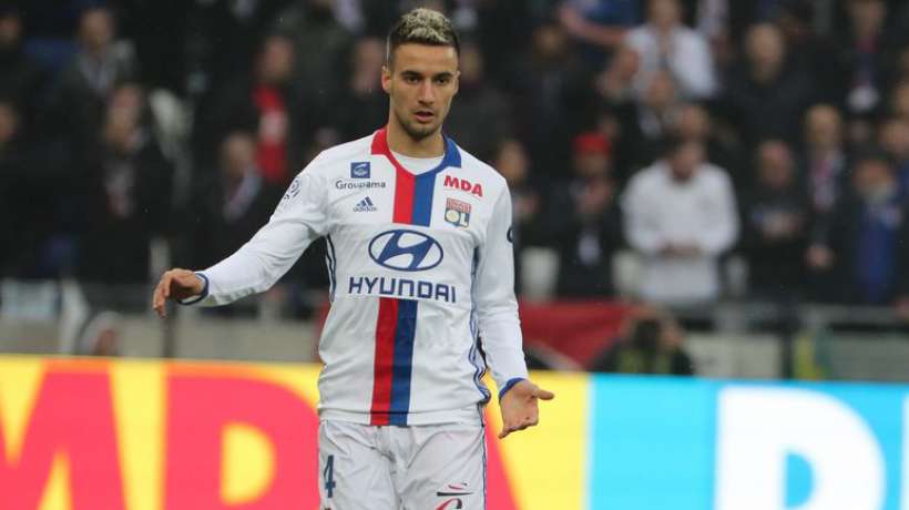 Liverpool hỏi mua hậu vệ triển vọng bậc nhất Ligue 1