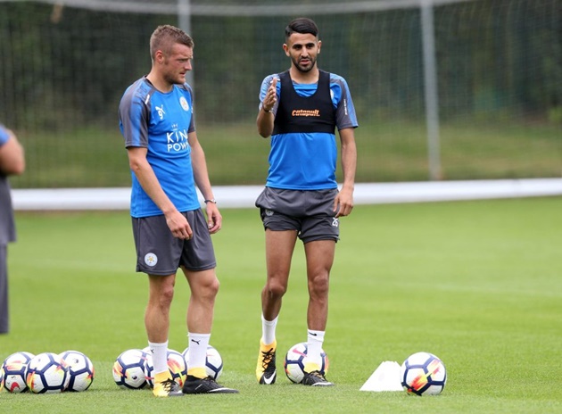 Ảnh bài viết Mặc tin đồn, Riyad Mahrez tập luyện hăng say trong ngày đầu hội quân