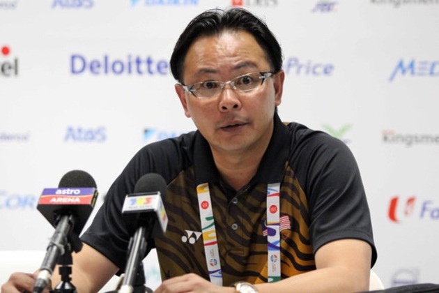 Báo Malaysia: 'Thần may mắn mỉm cười với HLV Ong Kim Swee'