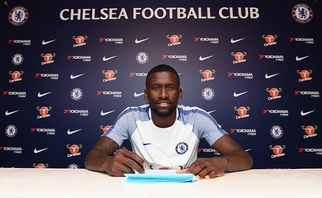 Ảnh bài viết Tân binh 'xịn' Antonio Rudiger rạng rỡ ra mắt Chelsea