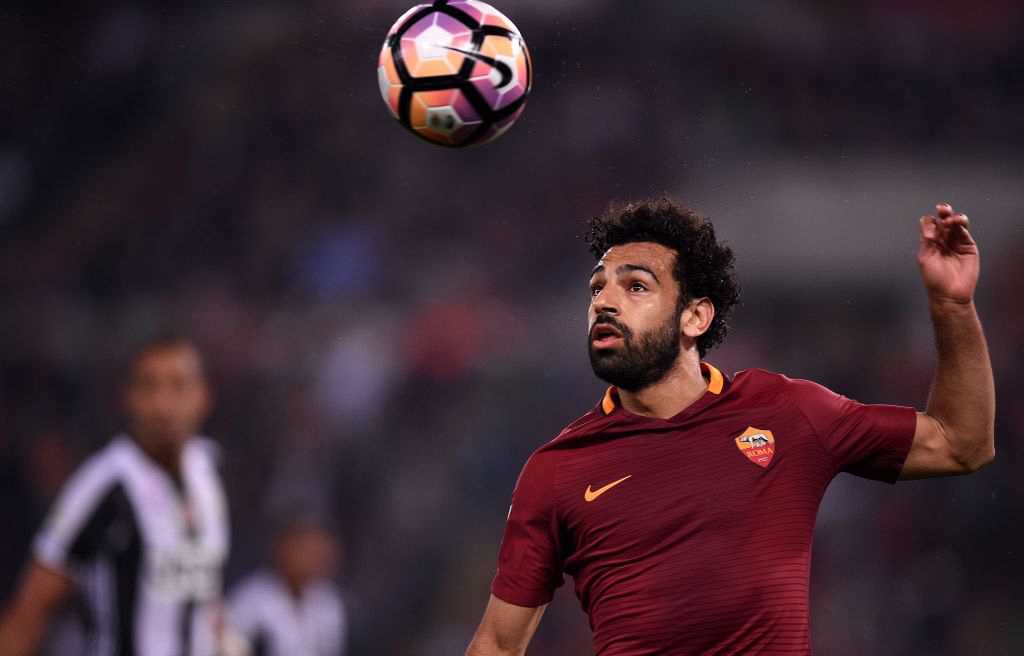 Vừa đến Liverpool, Salah lập tức hứng "gạch đá"