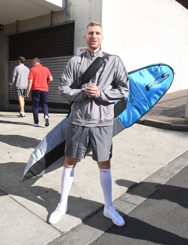 Ảnh bài viết Hành trình du đấu Arsenal: Gặp fan cuồng, được tặng quà "độc"