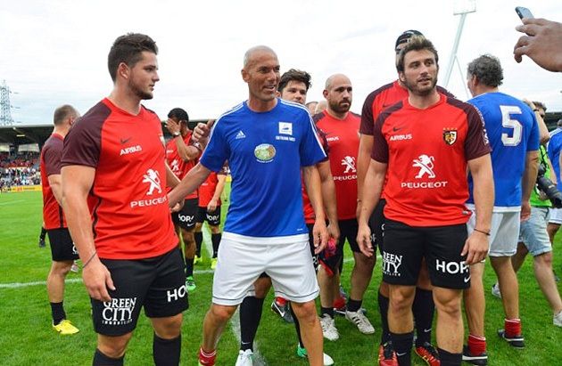 Ảnh bài viết Zidane và thế hệ 98 lừng danh hội ngộ 