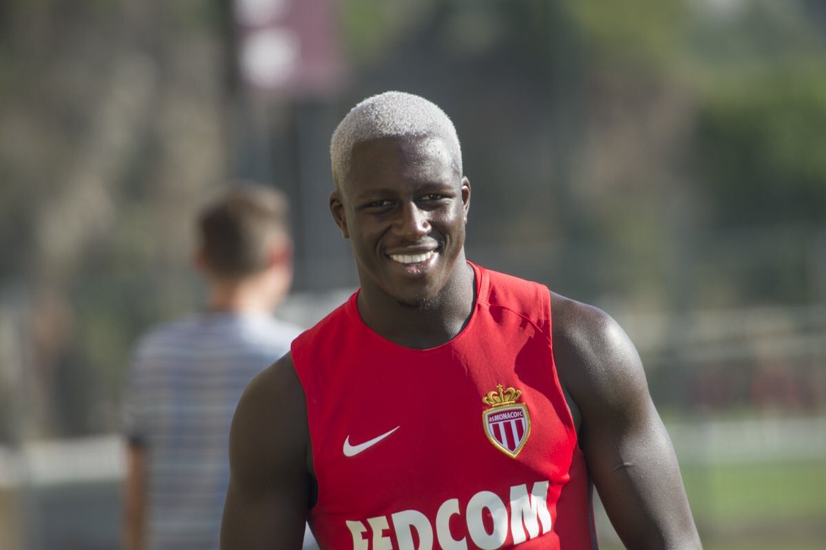 Ảnh bài viết Chuyển nhượng Man City: Cuối tuần này, nổ hai bom tấn