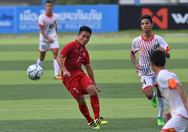 HLV Vũ Hồng Việt không hài lòng với chiến thắng của U15 Việt Nam