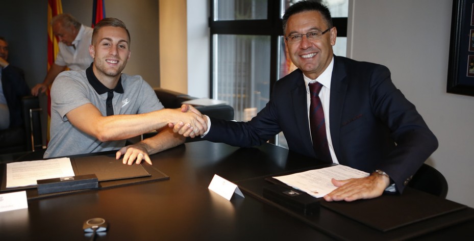 Ảnh bài viết Deulofeu 'tươi rói' trong ngày trở lại Barcelona