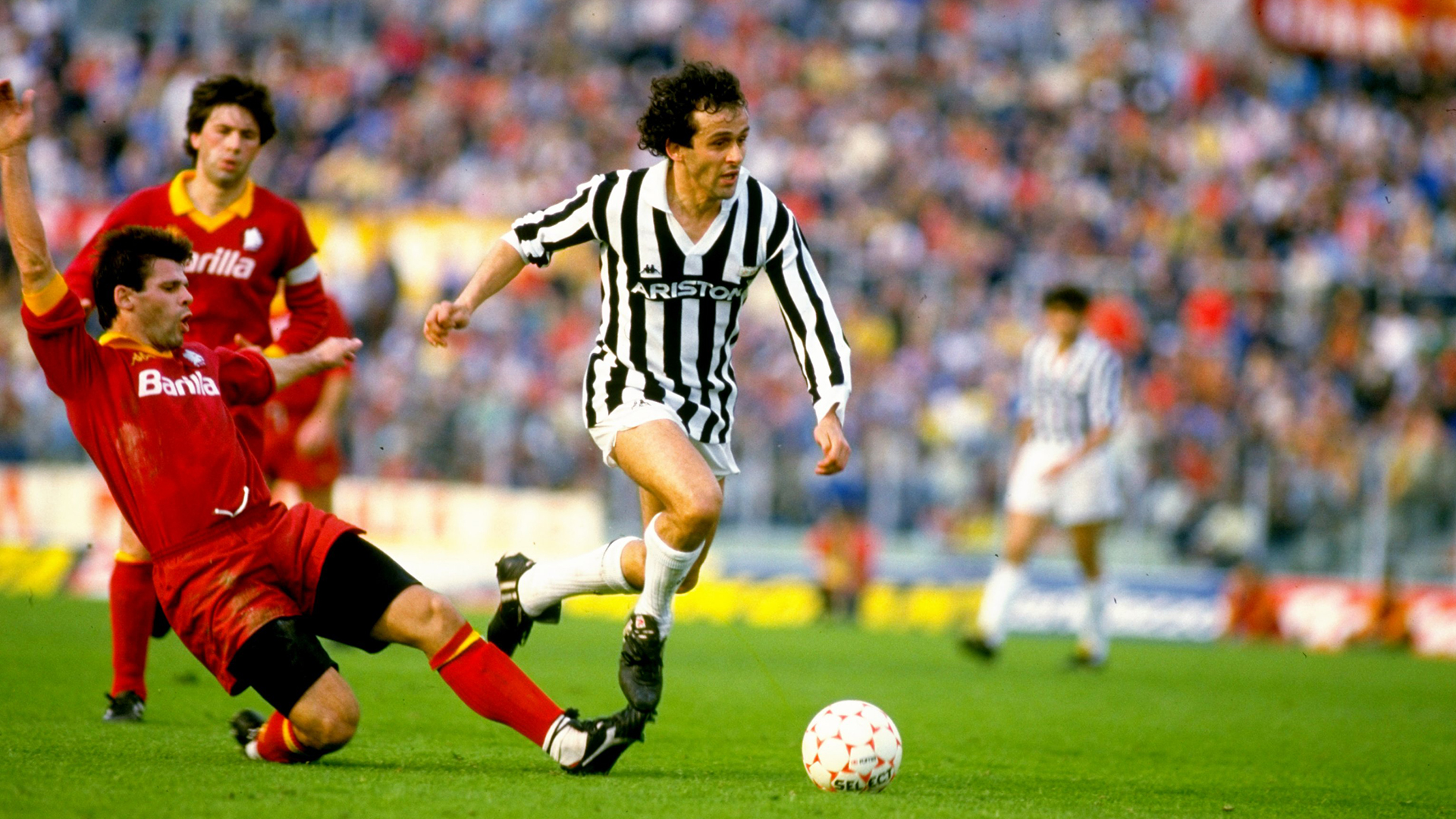 15 bản HĐ tốt nhất lịch sử Juventus (kỳ 2): Từ Platini tới Pogba