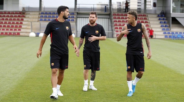 Ảnh bài viết MSN góp mặt trên sân tập, Barca sẵn sàng cho chuyến du đấu