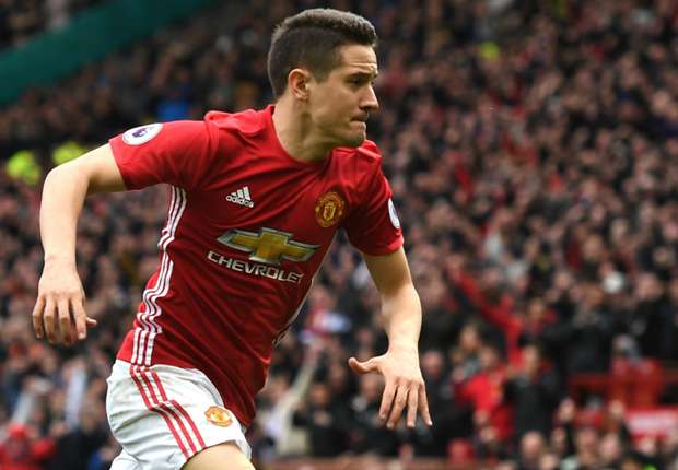 Ảnh bài viết Điểm tin tối 16/07: M.U chốt vụ Herrera; Real 'trảm' Bale, đón Mbappe