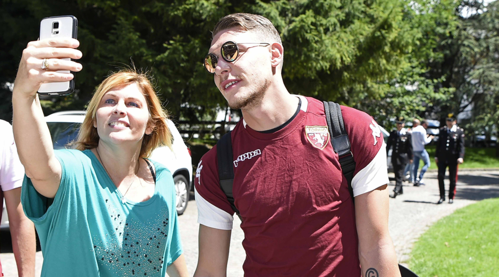 Ảnh bài viết Giữa bão tin đồn, sao '100 triệu' vẫn vui vẻ tập cùng Torino