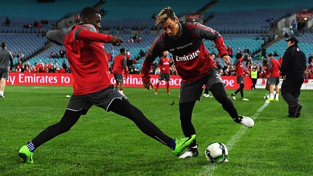 Mesut Ozil thể hiện ra sao trước Western Sydney Wanderers?