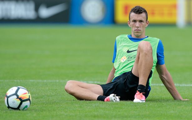 Ảnh bài viết Vụ Perisic, Man Utd vui mừng vì Keita bỏ tập