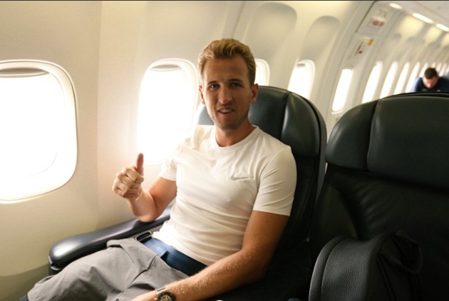 Harry Kane rạng rỡ cùng Tottenham bay sang Mỹ du đấu