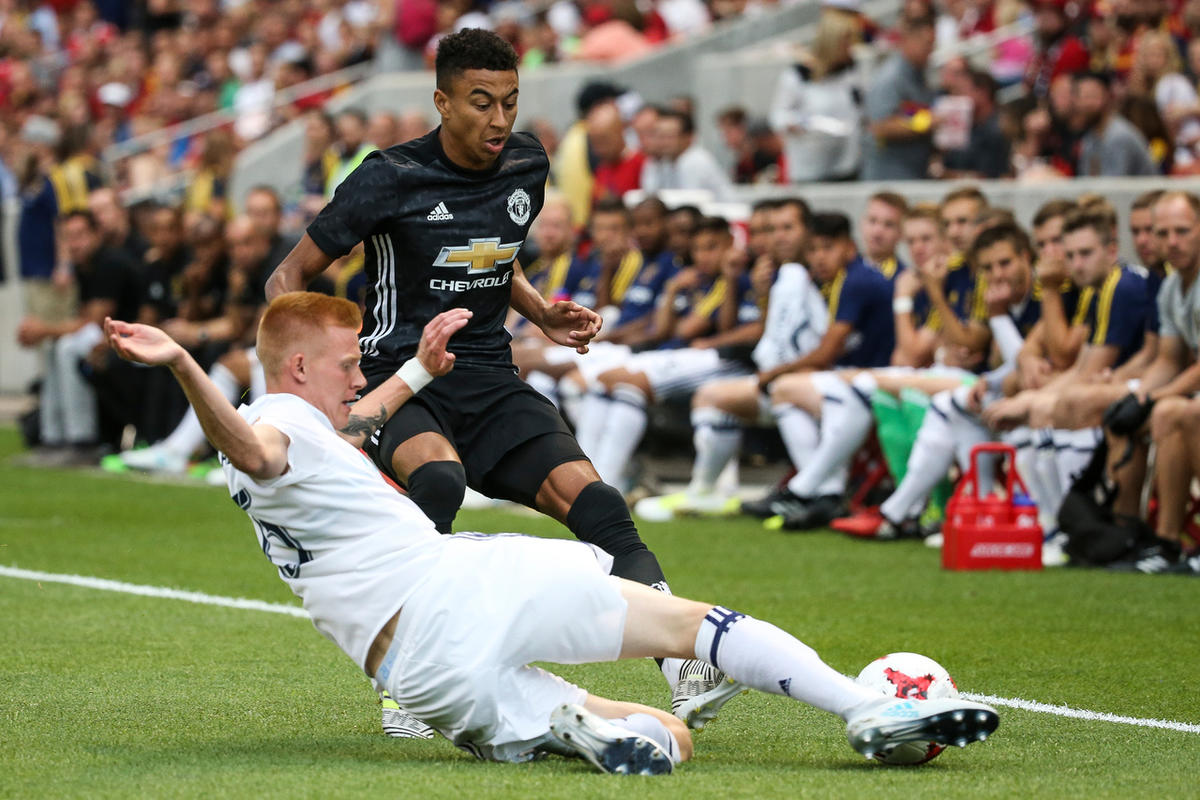 Jesse Lingard chơi khá năng nổ vs Real Salt Lake