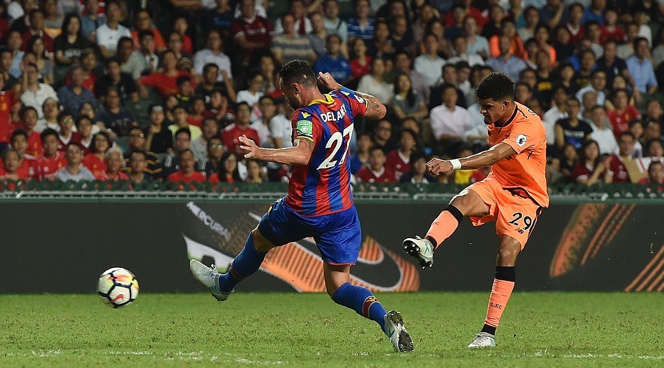Solanke tỏa sáng đưa Liverpool vào chung kết với Leicester City