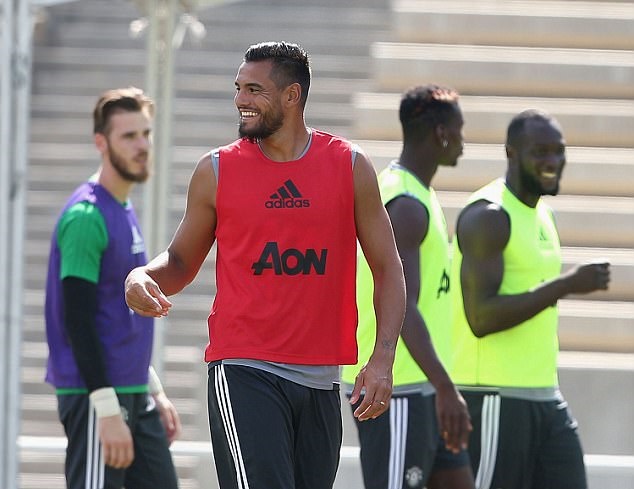 Ảnh bài viết Tiếng cười rộn ràng khắp sân tập Man Utd trước trận derby