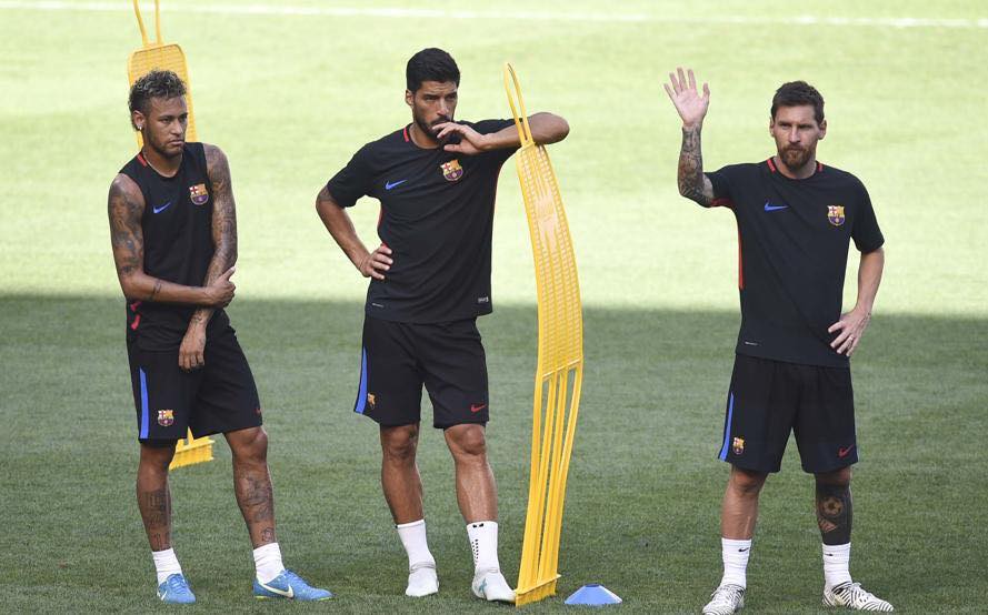 Ảnh bài viết Neymar mặt lạnh như tiền trong buổi tập của Barca