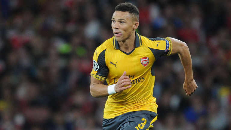 Arsenal khốn khổ vì Kieran Gibbs