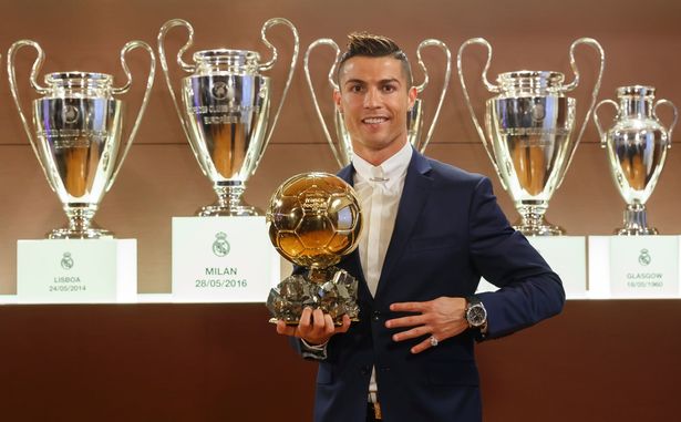 Ảnh bài viết Ronaldo chỉ ra 4 cái tên đe dọa QBV của anh