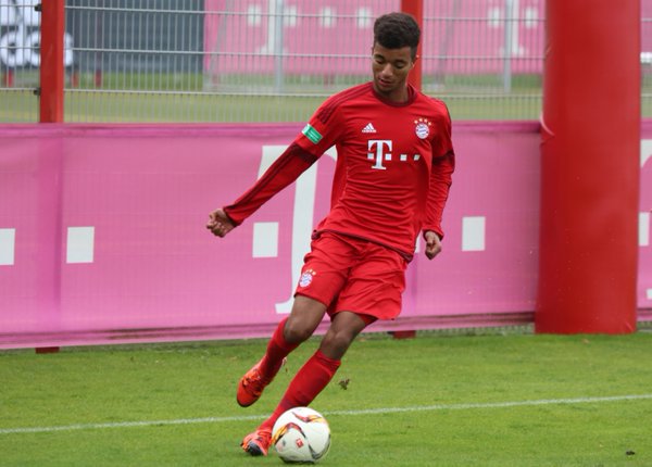Tài năng đặc biệt của sao trẻ Timothy Tillman (Bayern Munich)