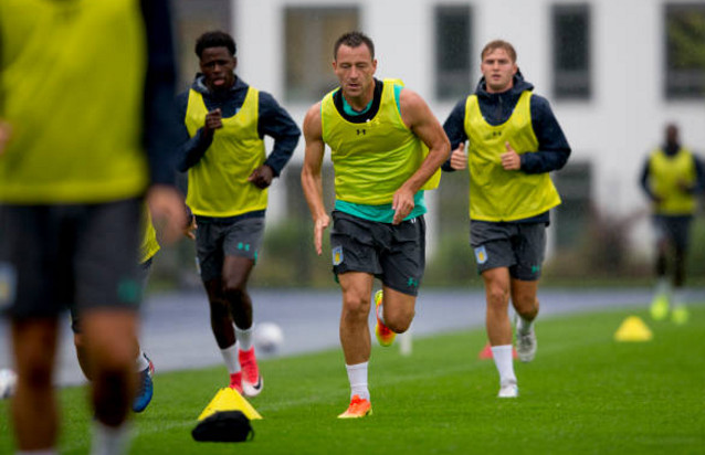 Ảnh bài viết Terry và các đồng đội 'căng sức' tắm mưa tại nước Đức