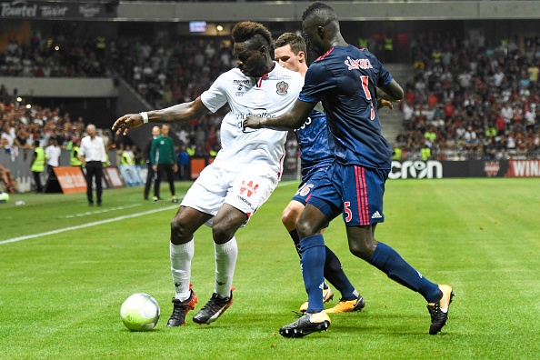 Balotelli nổ súng, Nice vẫn gặp bất lợi trước Ajax