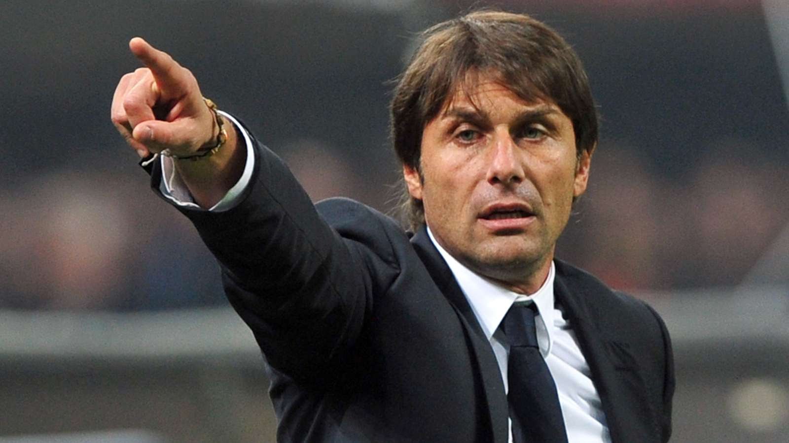 CHÍNH THỨC: Chelsea chào tạm biệt trung vệ tài năng