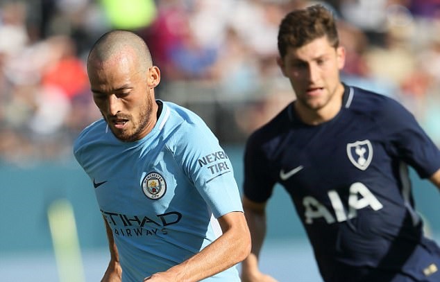 Học Pep Guardiola, sao Man City cạo trọc lóc