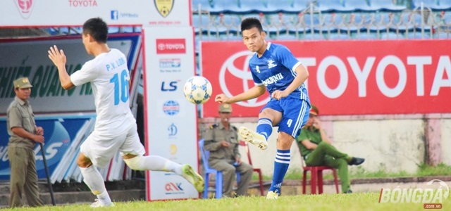Tuyển thủ U22 Việt Nam nói gì khi giúp Bình Định trở lại hạng Nhất?
