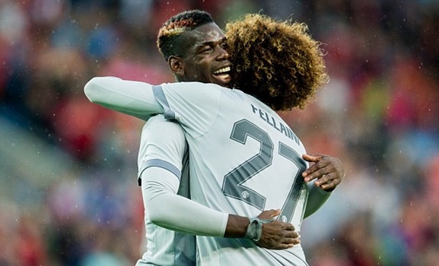Fellaini & Lukaku nổ súng, Man Utd thắng dễ Valerenga