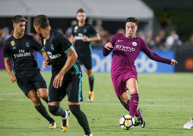 Ảnh bài viết Rời Man City, Nasri thành đồng đội với Balotelli?