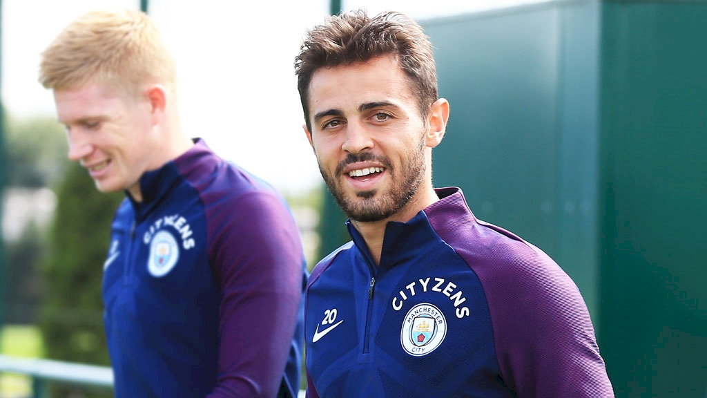 Ảnh bài viết Bernardo Silva rạng rỡ trong ngày đầu tập cùng Man City