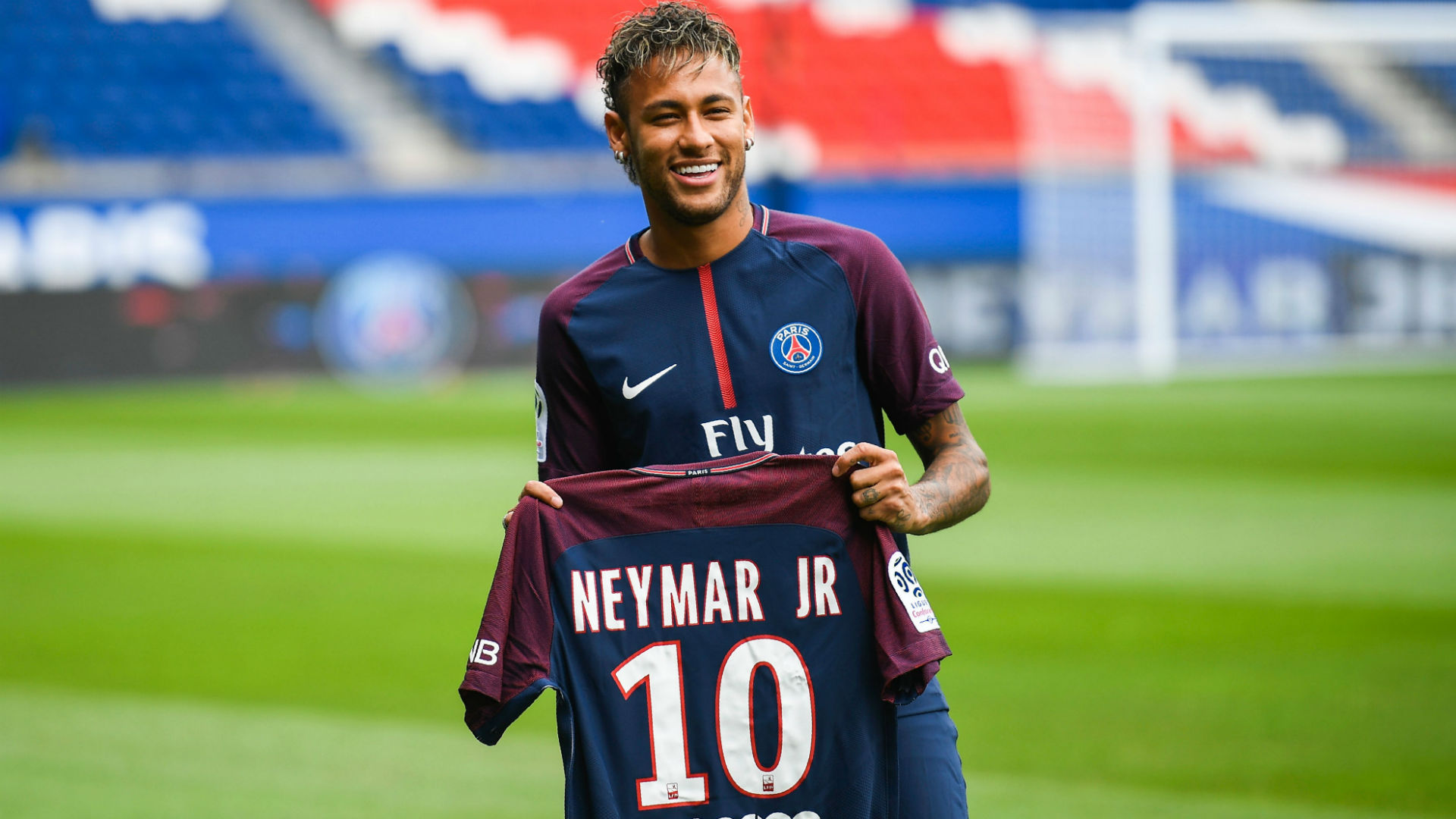 Điểm tin tối 04/08: Neymar khẳng định không tham tiền, Barca đã tìm được người thay