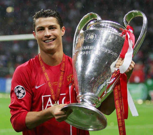 Ronaldo và mùa giải thần thánh cùng Man United