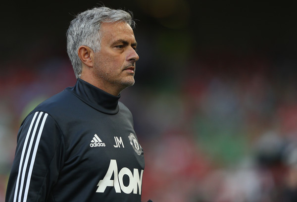 Vua giao hữu? Man United của Mourinho không phải là CLB như thế