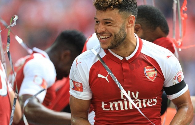 Ảnh bài viết Chelsea CHỐT GIÁ 25 triệu bảng hỏi mua Chamberlain