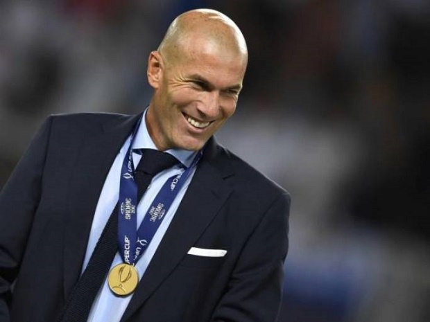 Ảnh bài viết Zidane XÁC NHẬN gia hạn hợp đồng với Real Madrid