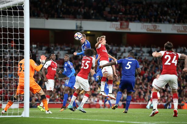 Góc Arsenal: Bài học ngày “khai trường”!