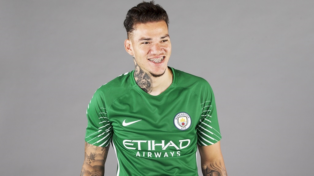 Được Tite gọi vào tuyển Brazil, Ederson nói gì?